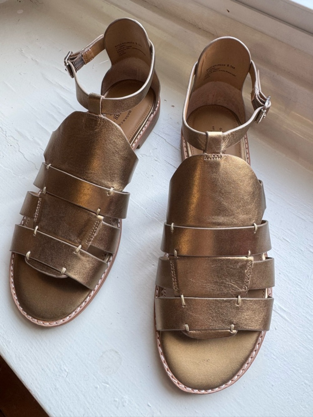 Bronze gold leather fisherman style sandals 8.5 new